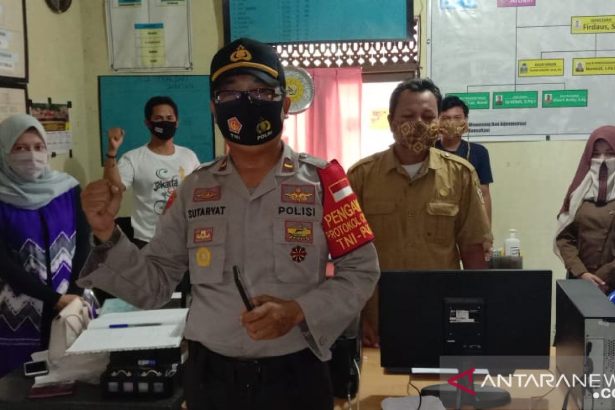 Kapolsek Mekarsari sosialisasi pendisiplinan adaptasi tatanan kehidupan baru