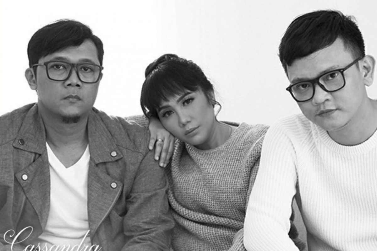 Cassandra band cerita tentang proyek "Pada Suatu Hati"