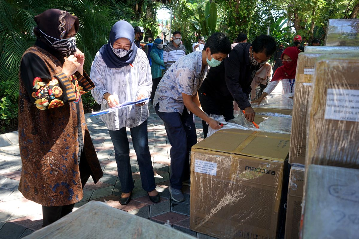 Pemkot Surabaya maksimalkan bantuan BNPB untuk pemeriksaan COVID-19 di Labkesda