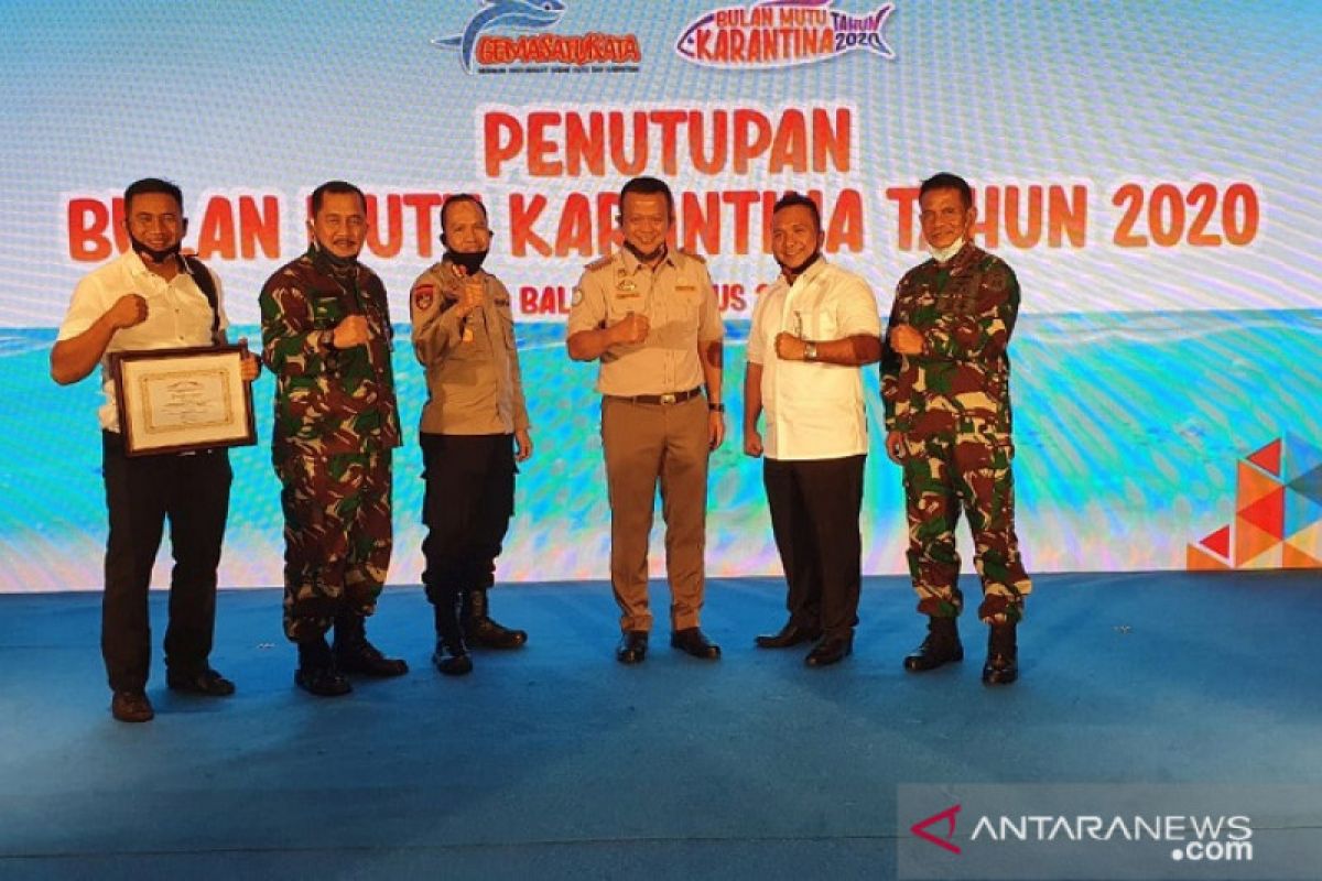 Sukses gagalkan penyelundupan lobster, Polda Jambi terima penghargaan penegakan hukum bidang perikanan