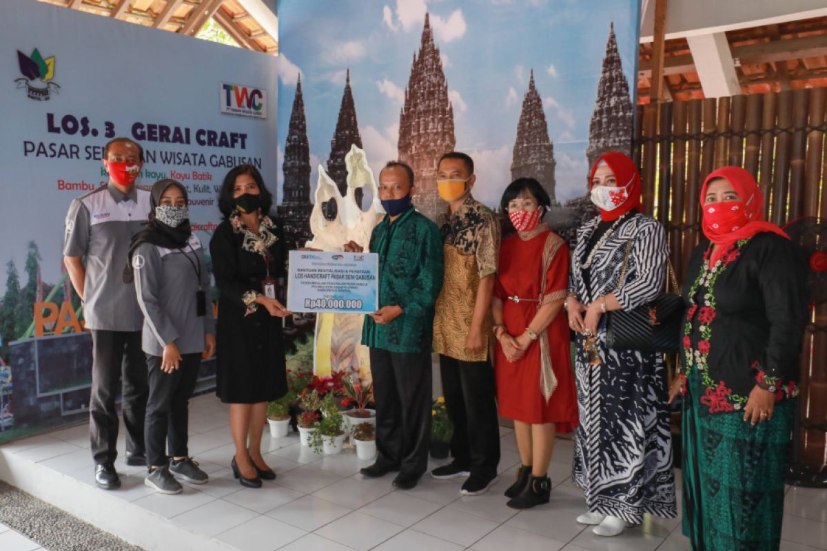 PT TWC - PT KAI membantu revitalisasi Pasar Seni Gabusan Bantul