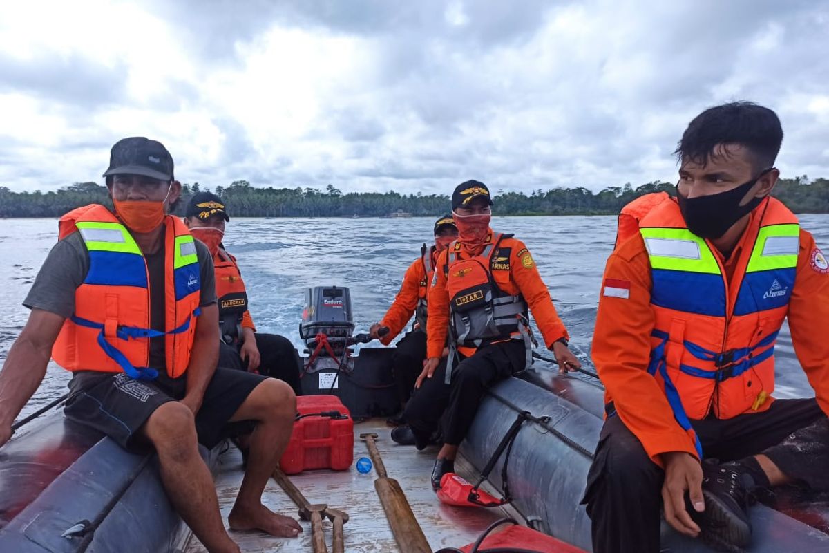 SAR Kolaka cari nelayan Bombana jatuh ke laut