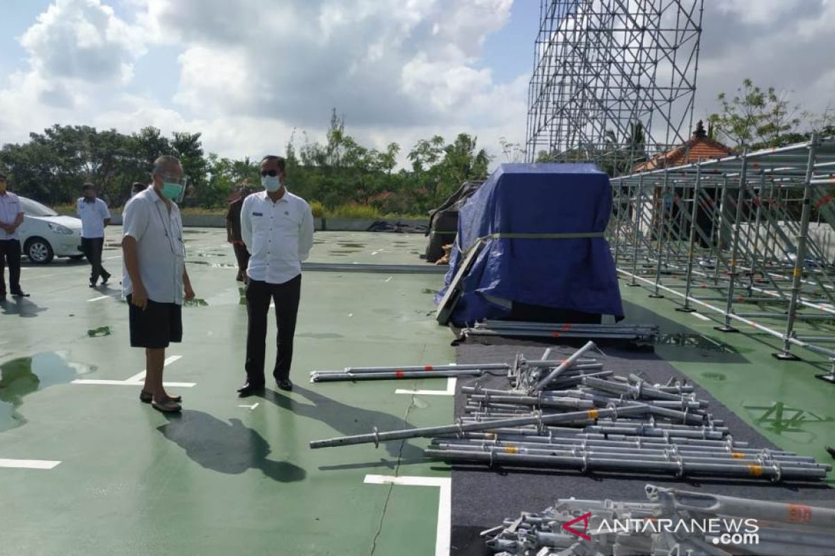 Sekda Gianyar tinjau persiapan konser musik di Monkey Forest