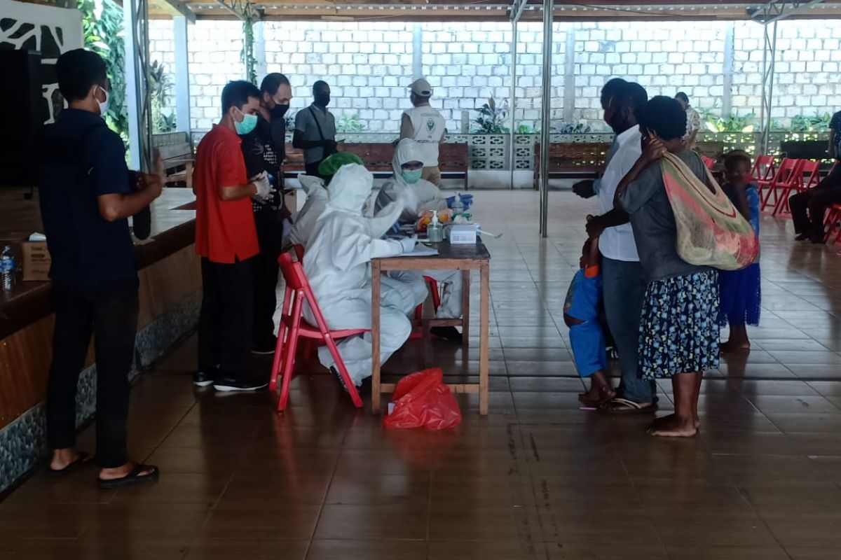 Gugus Tugas COVID-19 Pemkab Jayapura siap lakukan swab terhadap guru