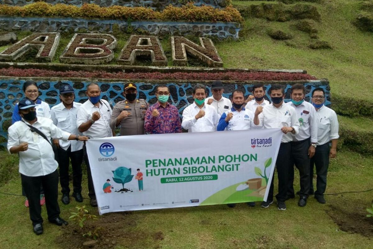 PDAM  Tirtanadi tanam ratusan bibit pohon di  Sibolangit