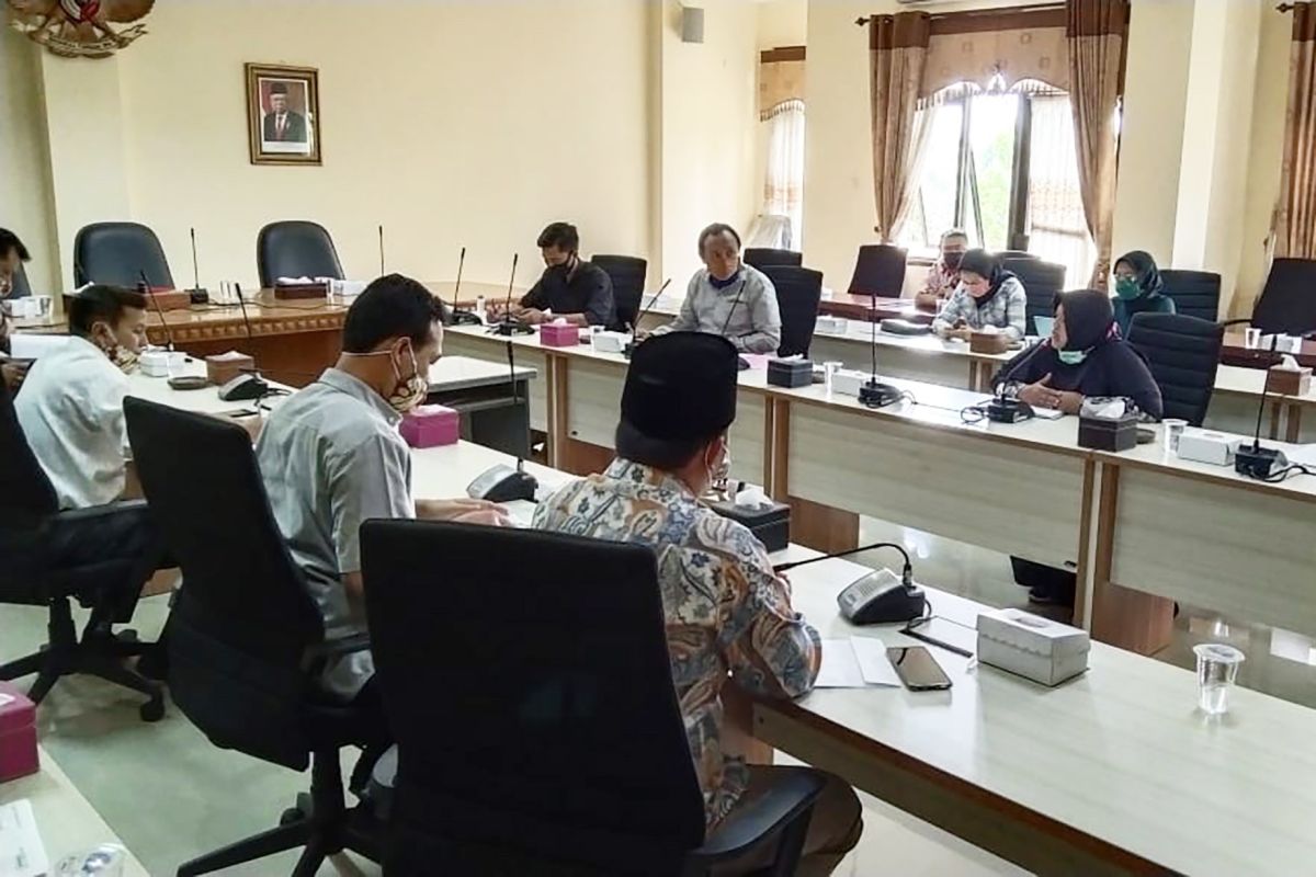 Walhi minta Pemkot Batu tunda pengesahan RTRW 2019-2039