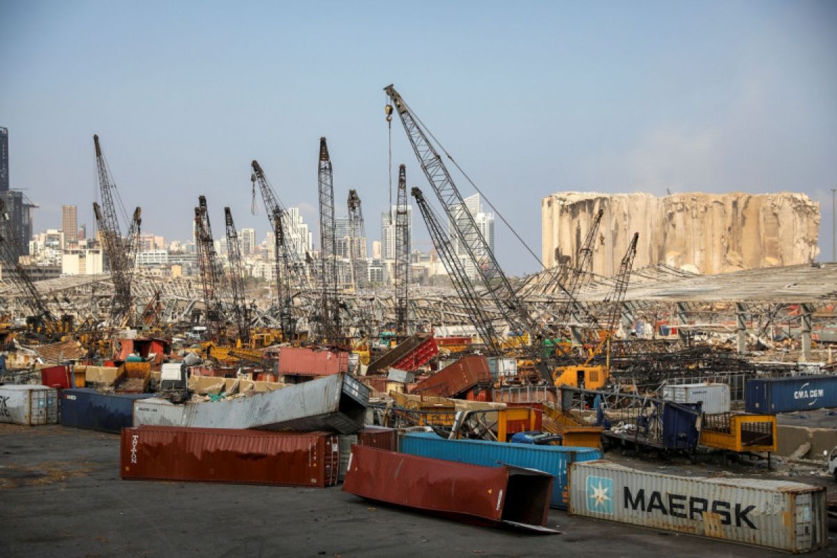 Militer Lebanon menemukan 1,3 ton kembang api  di pelabuhan Beirut