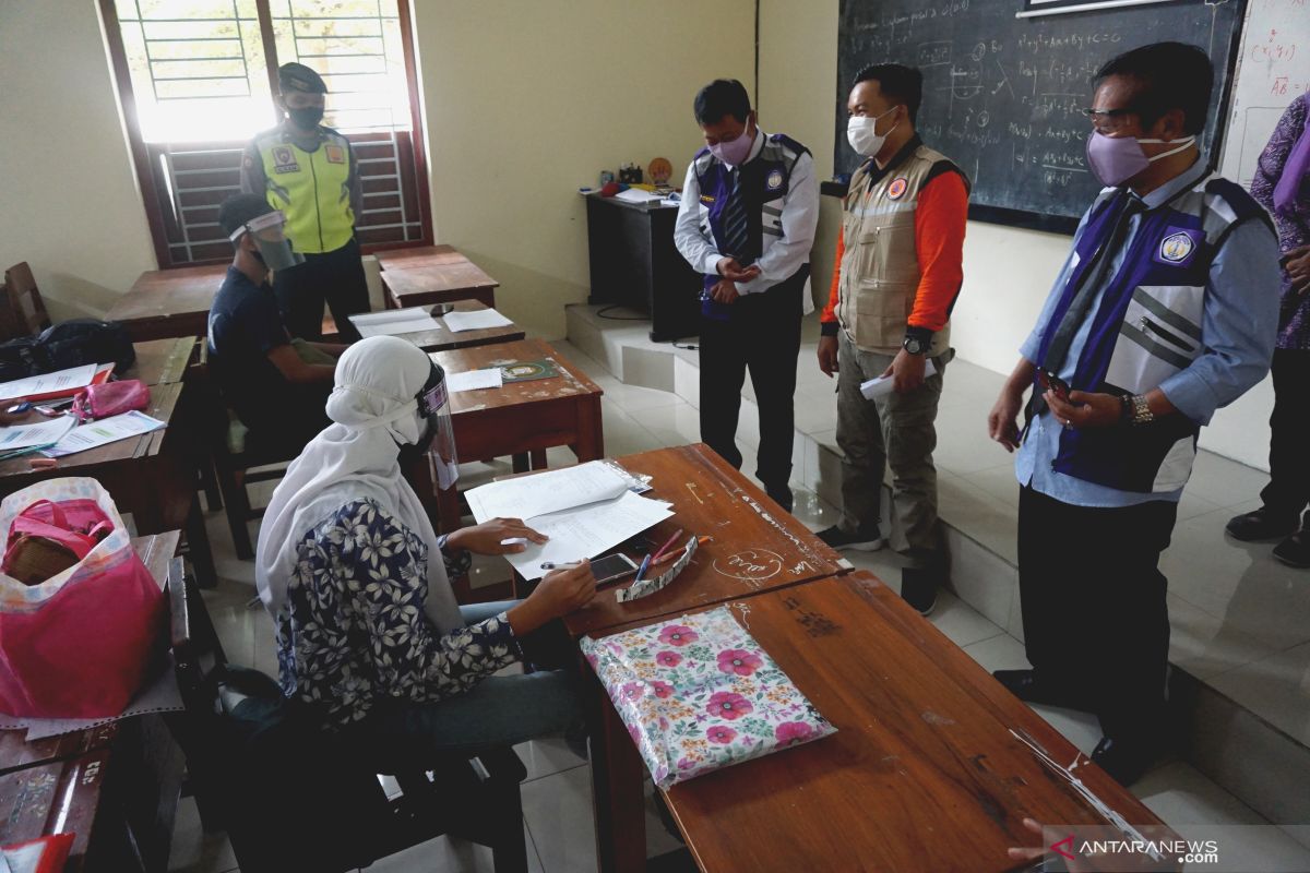 19 SMA/SMK di Tulungagung siap uji coba pembelajaran tatap muka