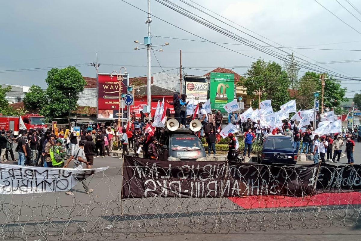 Aliansi Jember Menggugat demo tolak RUU Omnibus Law Cipta Kerja