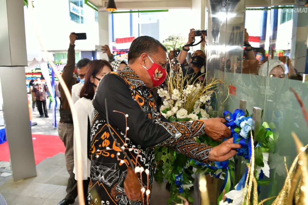 Bank Sulselbar hadirkan galeri ATM Center untuk maksimalkan layanan