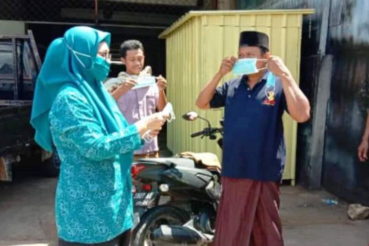 Tim Penggerak PKK Sulbar luncurkan gebyar pemakaian masker