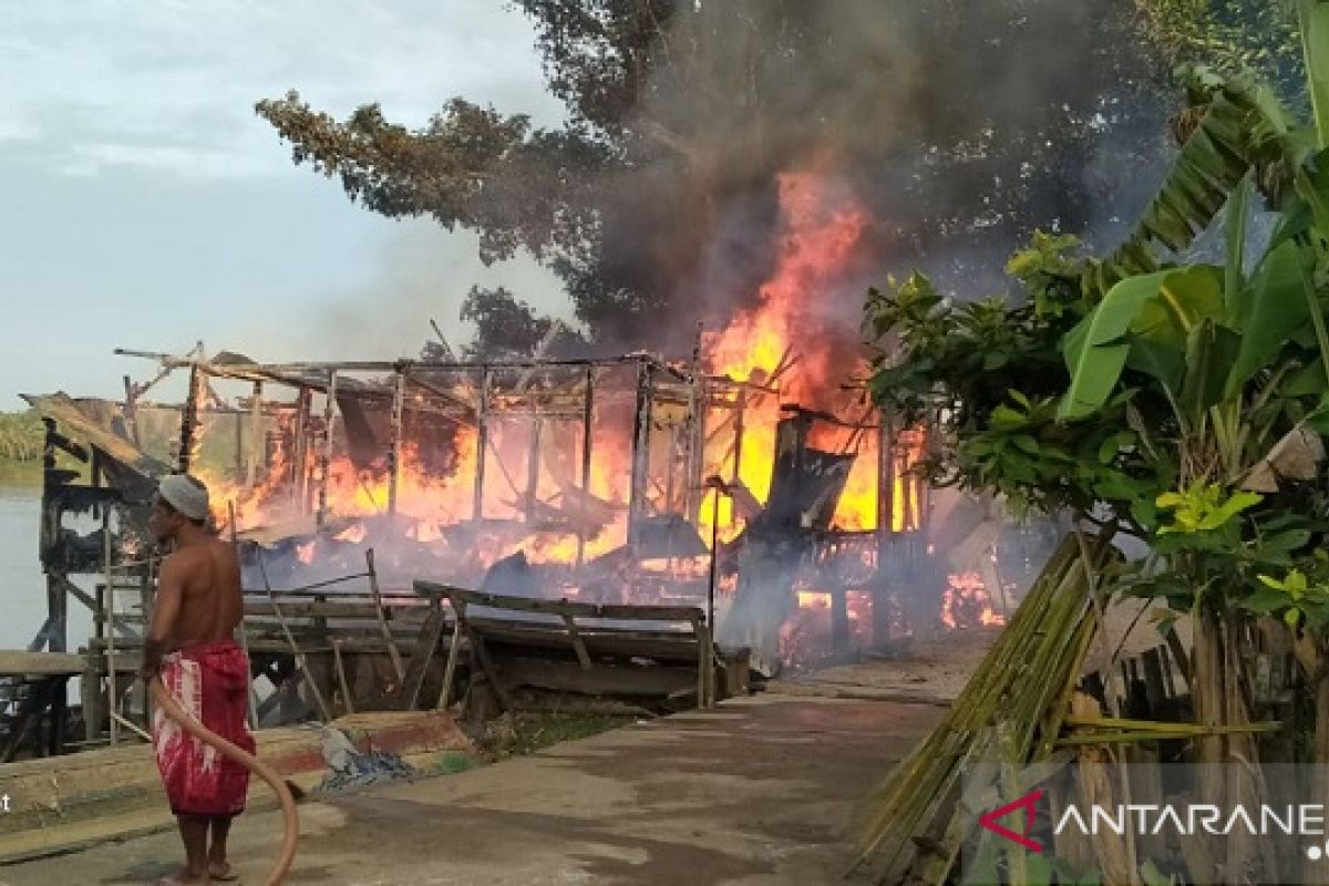 Kebakaran di Londrang tewaskan seorang anak perempuan