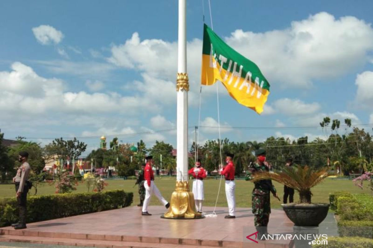 Paskibraka upacara HUT Ke-75 Kemerdekaan RI Pemkot Palangka Raya hanya lima orang