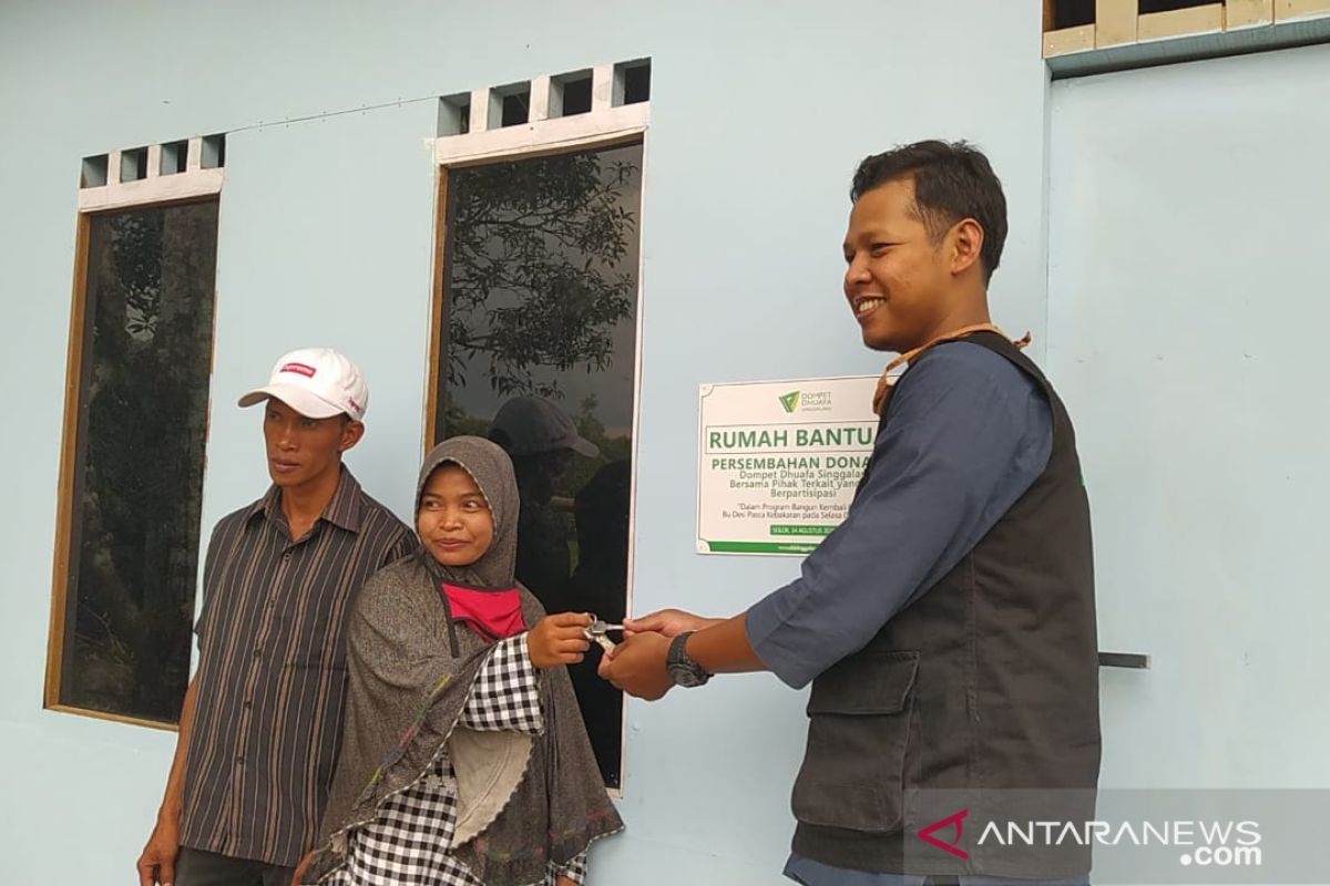 Dibantu Dompet Duafa, korban kebakaran di Solok ini punya rumah baru