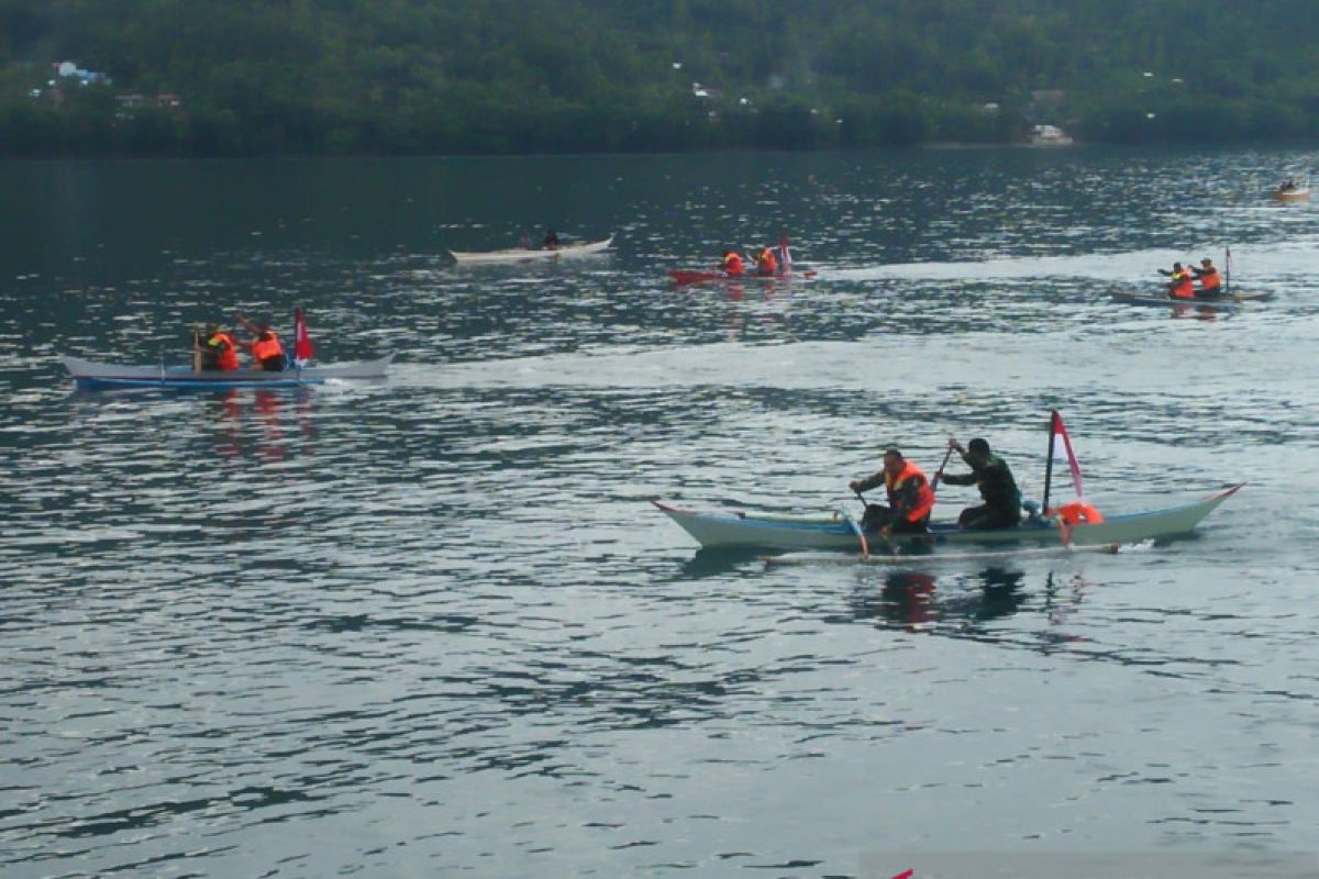 Kodim 1301 Sangihe gelar lomba perahu di pelabuhan Tahuna