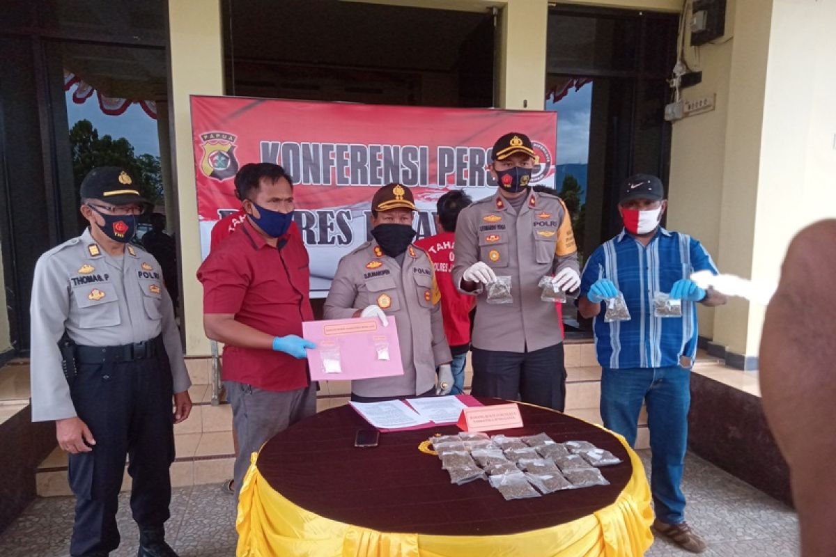 Polres Jayawijaya tangkap dua pemasok sabu seharga Rp100 juta