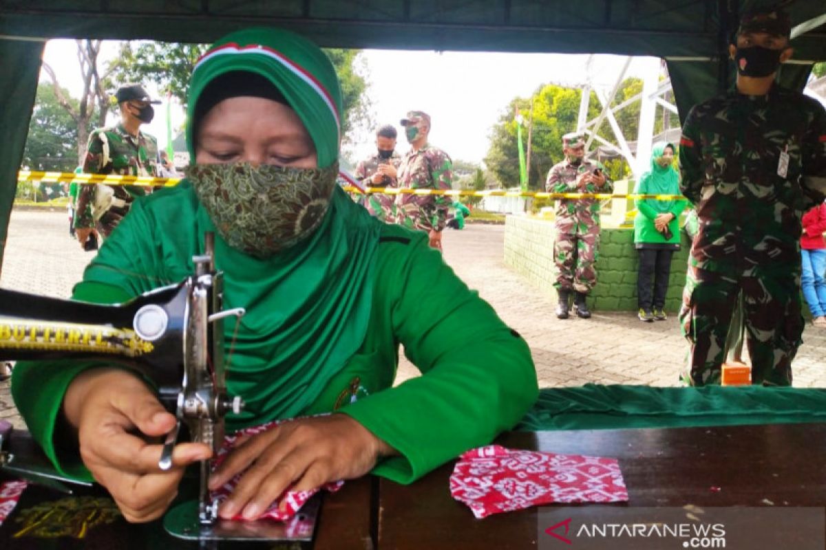 Persit KCK/XIV Hasanuddin gelar lomba menjahit masker