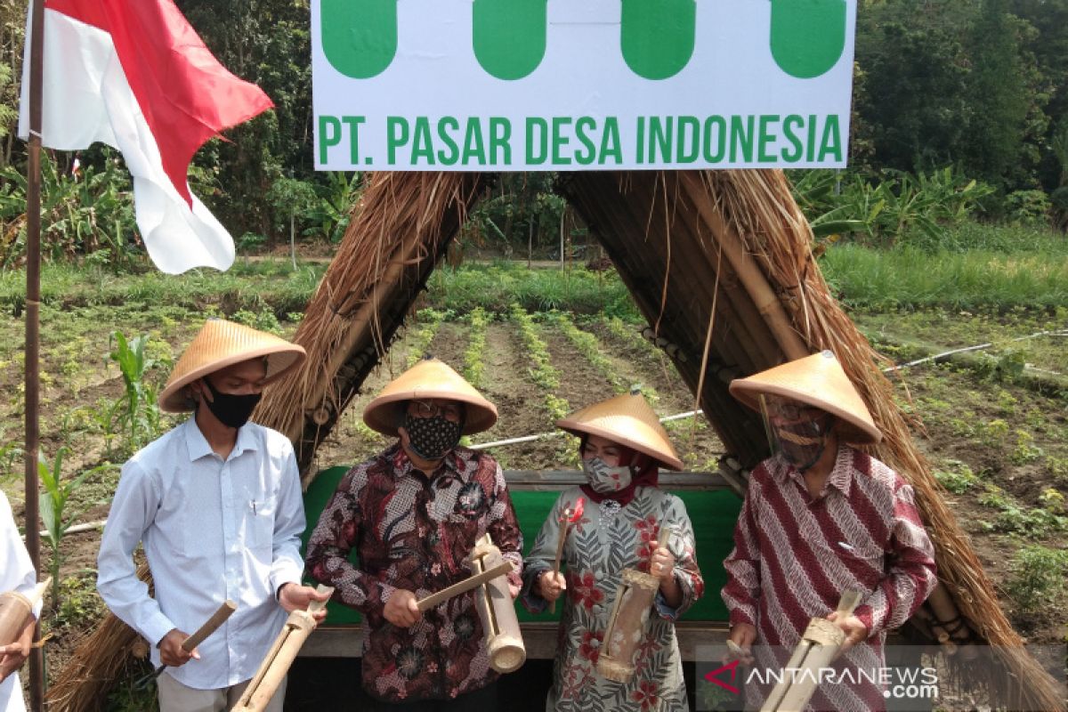 Menteri Desa meresmikan Pasar Desa Indonesia berbasis Bumdes di Bantul