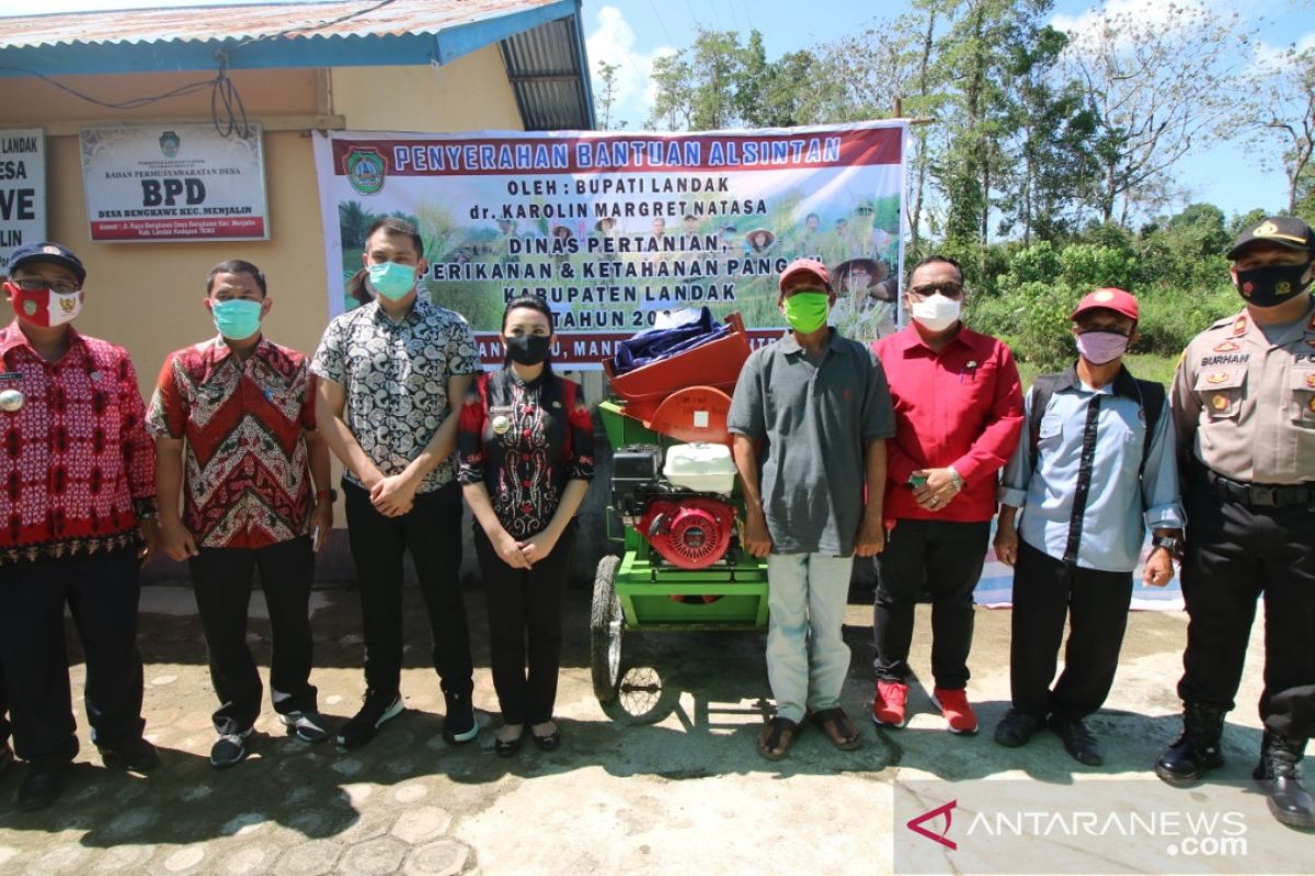 Bantuan Alsintan Pemkab Landak cegah petani bakar lahan