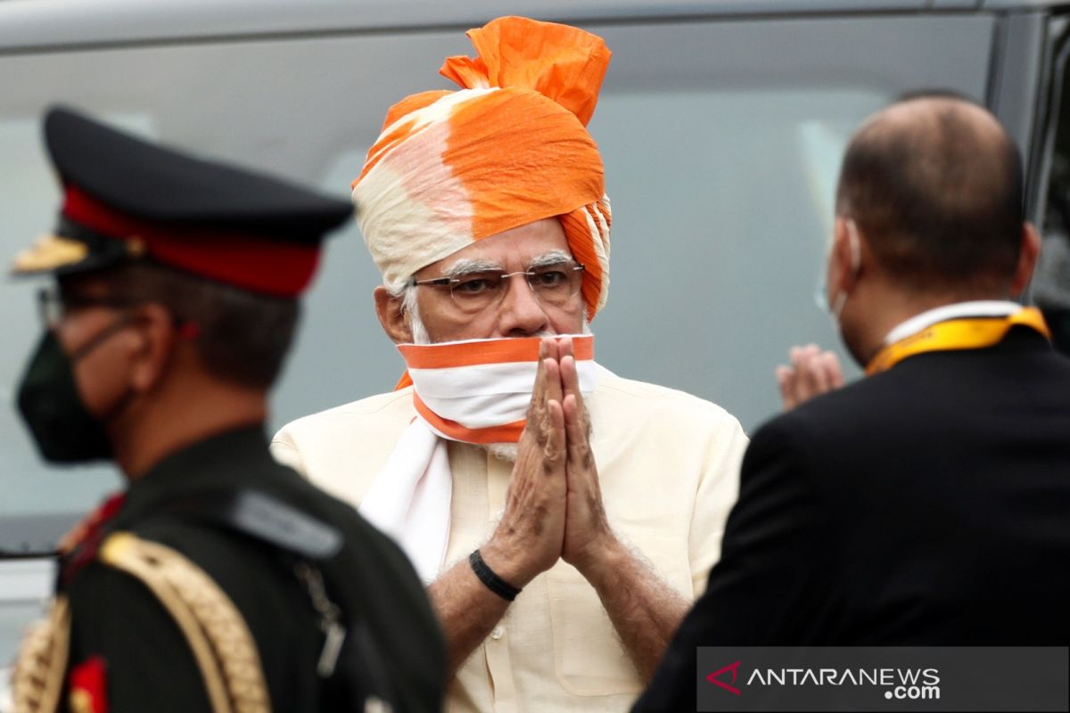 PM India Modi mengaku terguncang oleh "badai" COVID-19