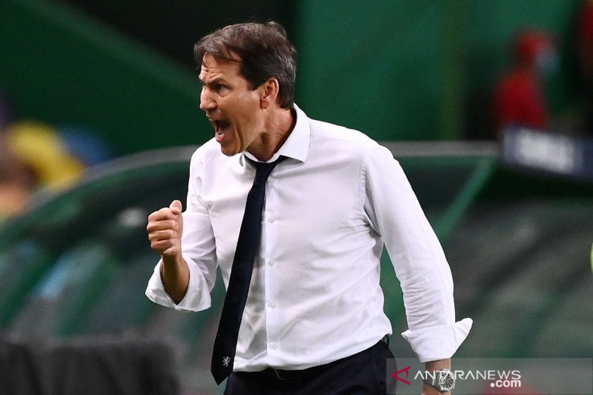 Rudi Garcia  sejak awal yakin pemain pengganti bakal jadi kunci