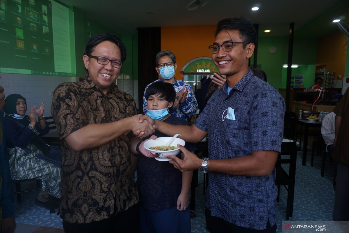 PCIM Malaysia buka usaha warung soto