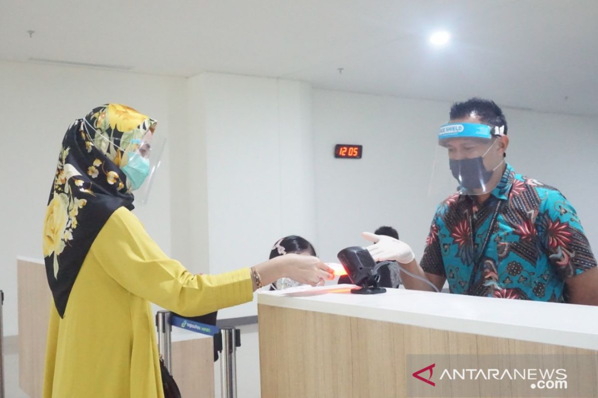 Penumpang Bandara Internasional Syamsudin Noor naik 77 persen