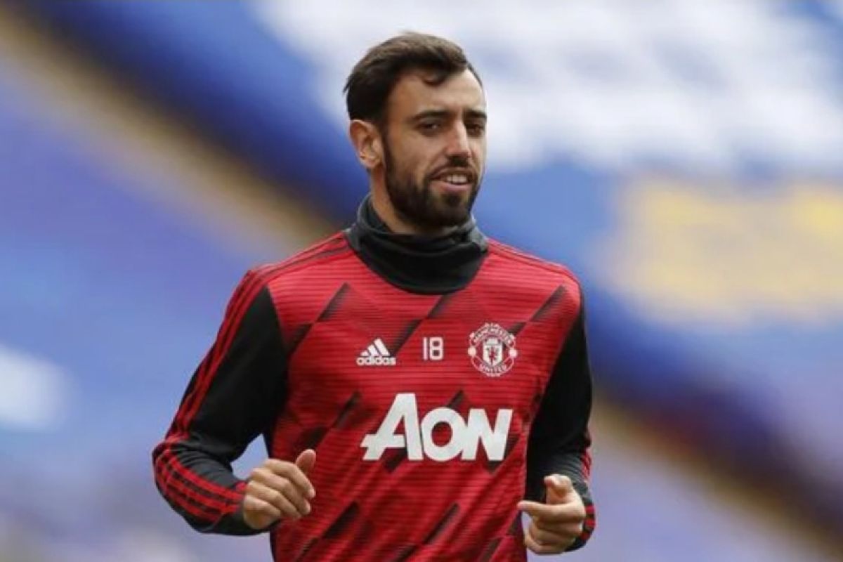 Fernandes butuh tropi bersama Manchester United