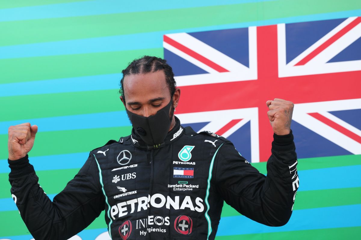 Lewis Hamilton tampil dominan juarai F1 GP Spanyol
