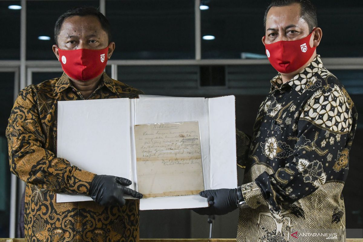 Naskah asli proklamasi tulisan Soekarno akan ditampilkan di Istana