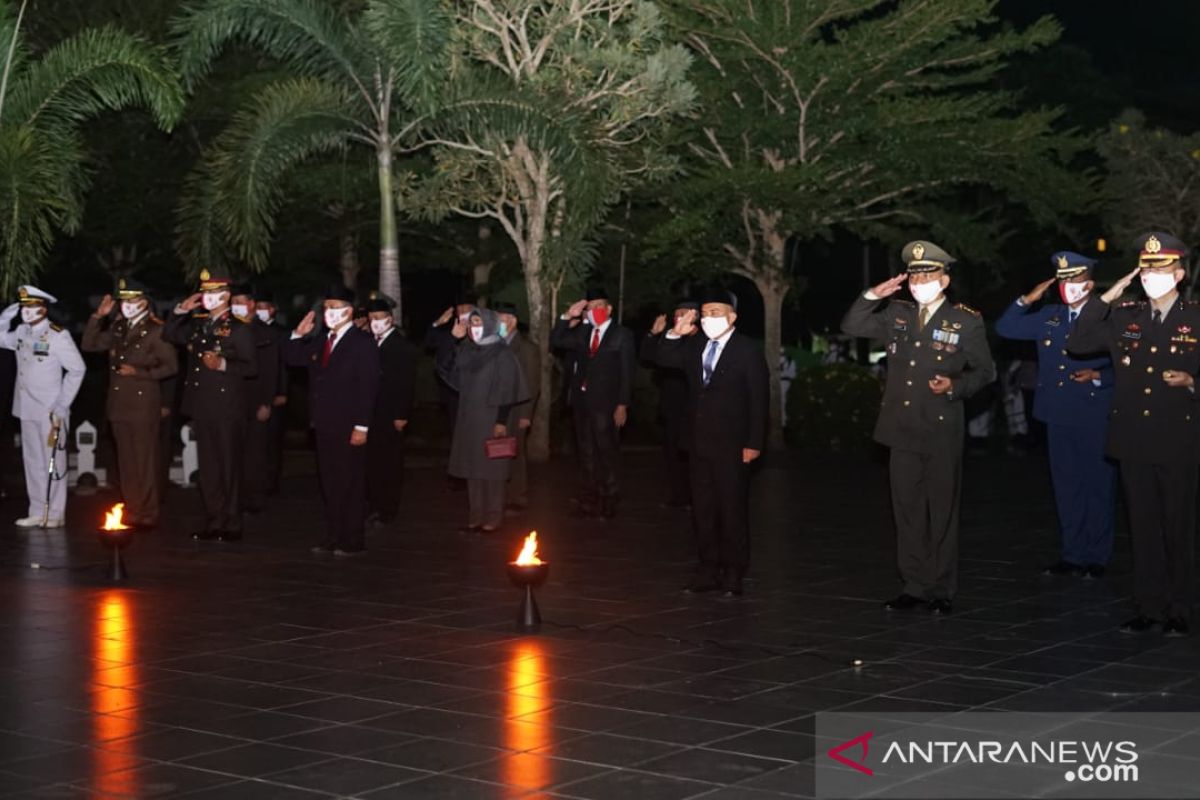 Walikota Pangkalpinang bersama Forkopimda laksanakan Apel Malam dan Renungan Suci