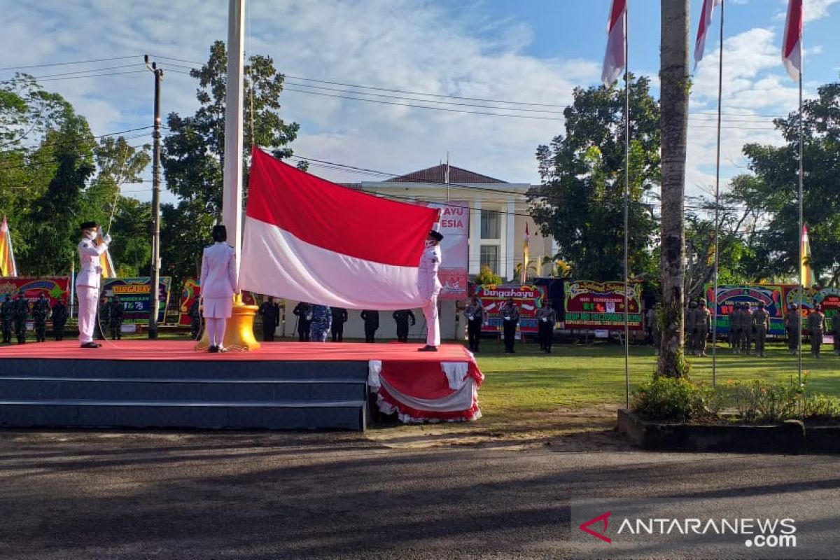 Upacara HUT RI ke-75 di Belitung berlangsung khidmat
