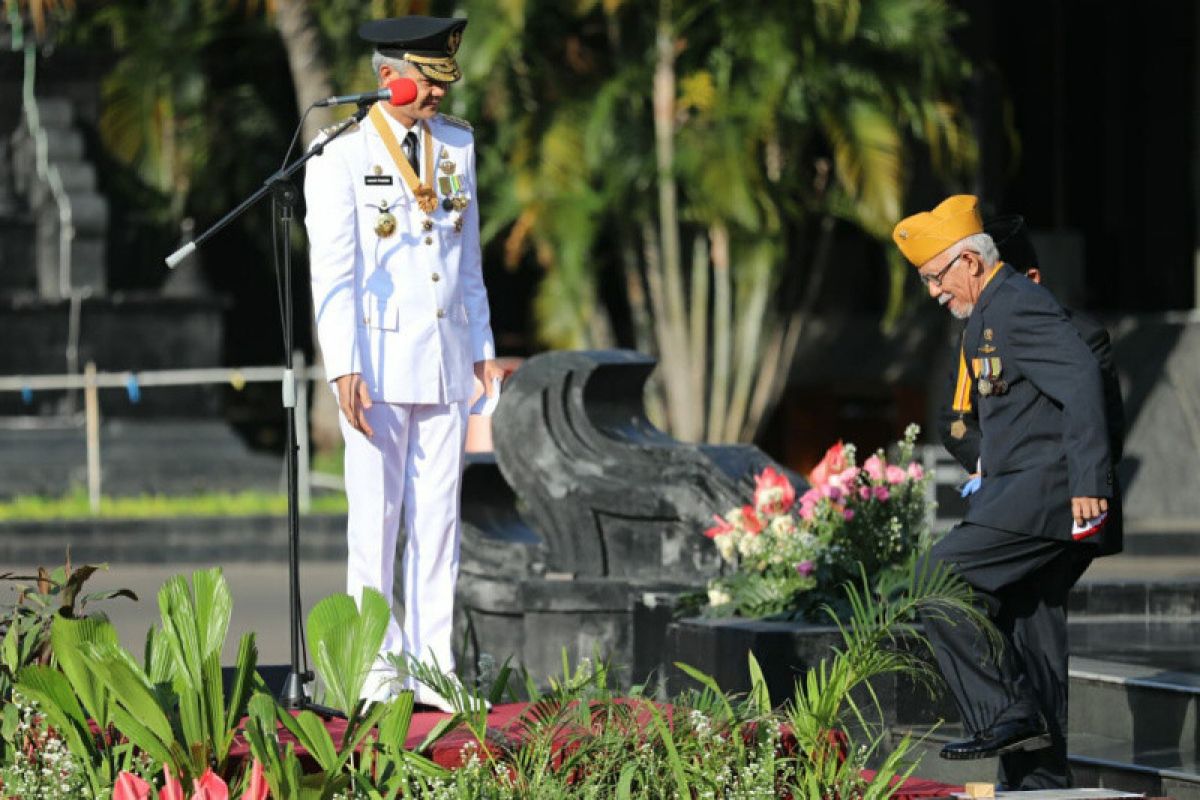 Diminta naik podium upacara HUT RI, ini pesan veteran kepada Ganjar