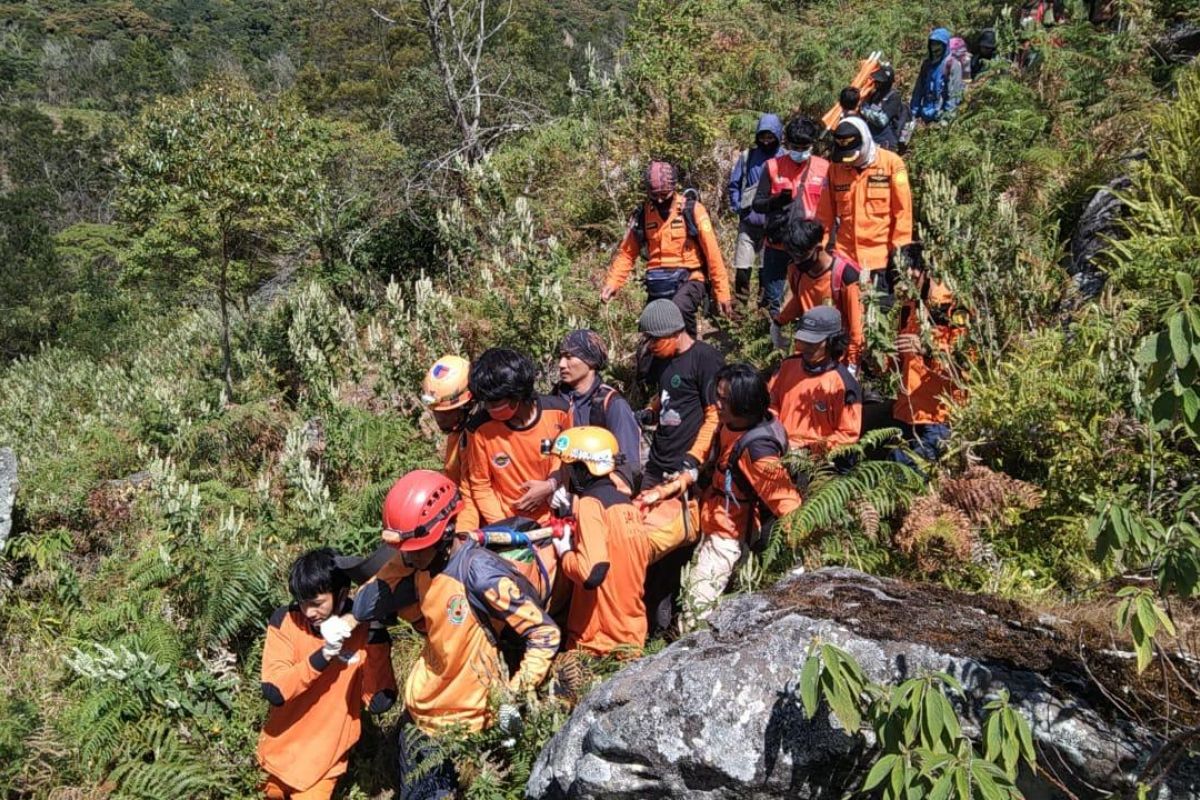Seorang pendaki meninggal dunia saat kegiatan mendaki massal di Gunung Bawakaraeng