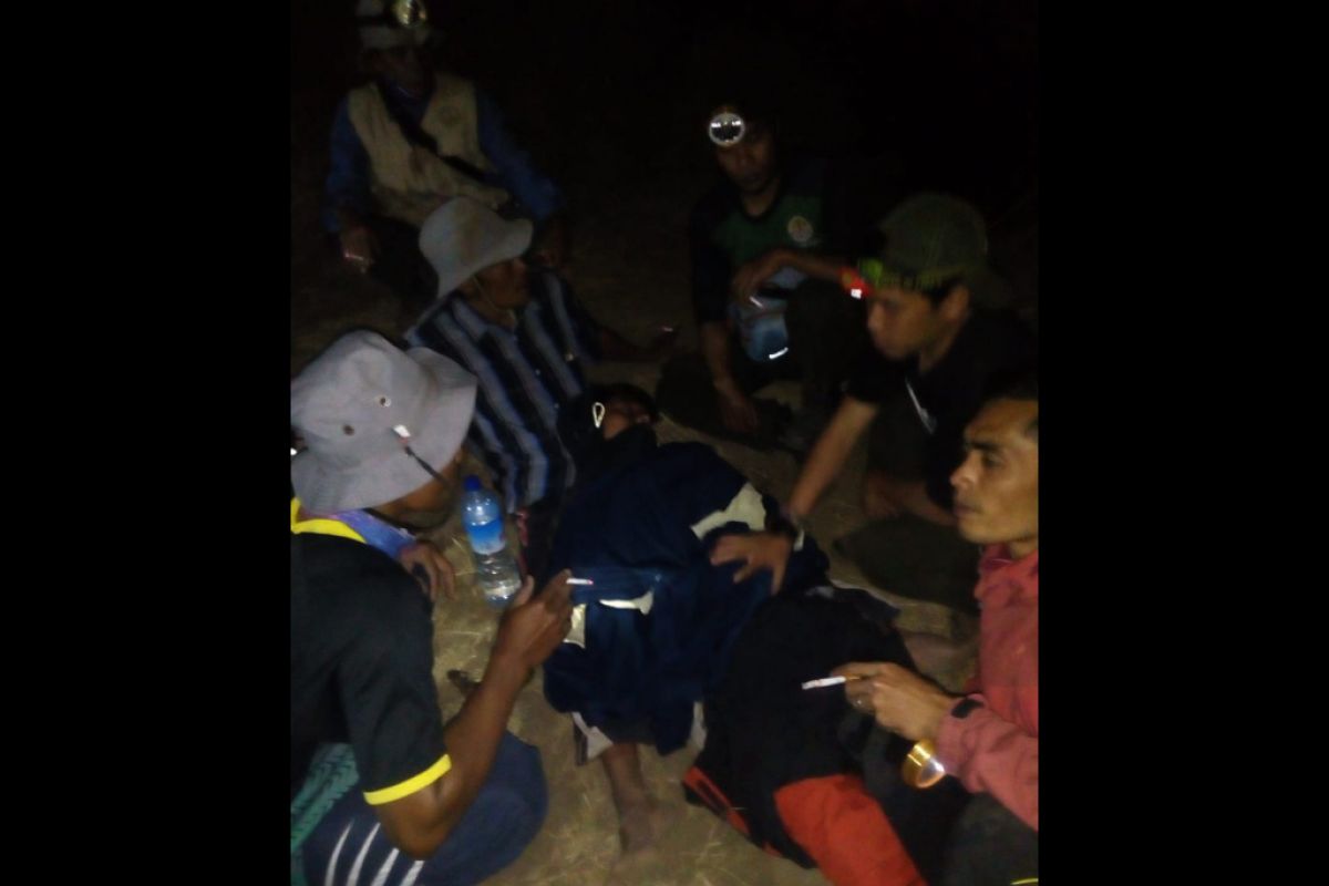 Seorang pelajar terjatuh di Bukit Sempana Sembalun hingga luka parah