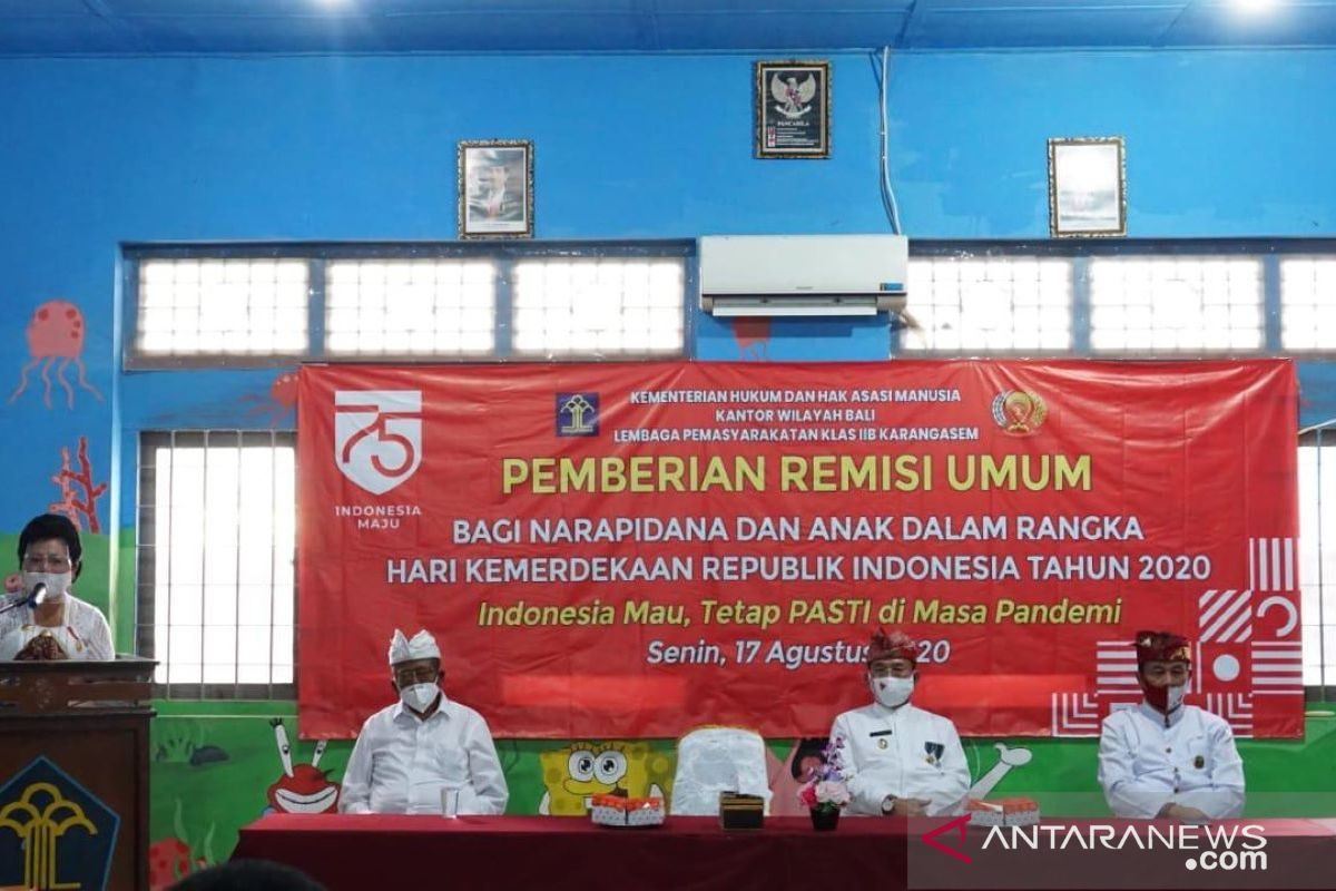 HUT ke-75 RI, 112 napi Lapas Kelas II-B Karangasem terima remisi