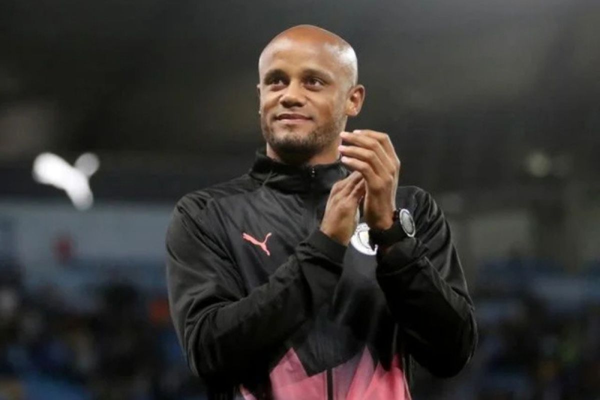 Kompany pensiun jadi pemain dan ambil alih posisi manajer Anderlecht