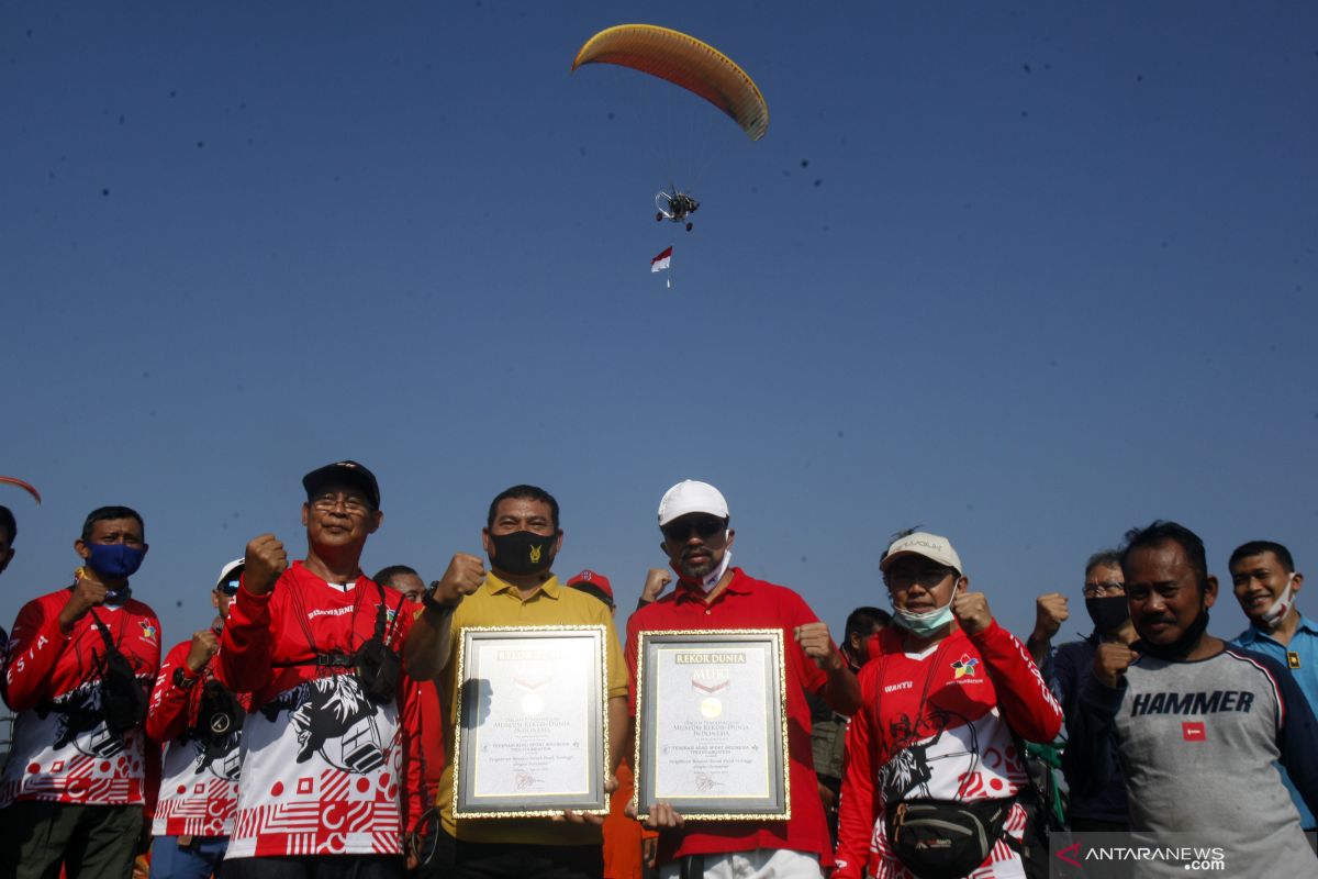 Pengibaran bendera tertinggi di Lanud Ats Bogor pecahkan rekor dunia