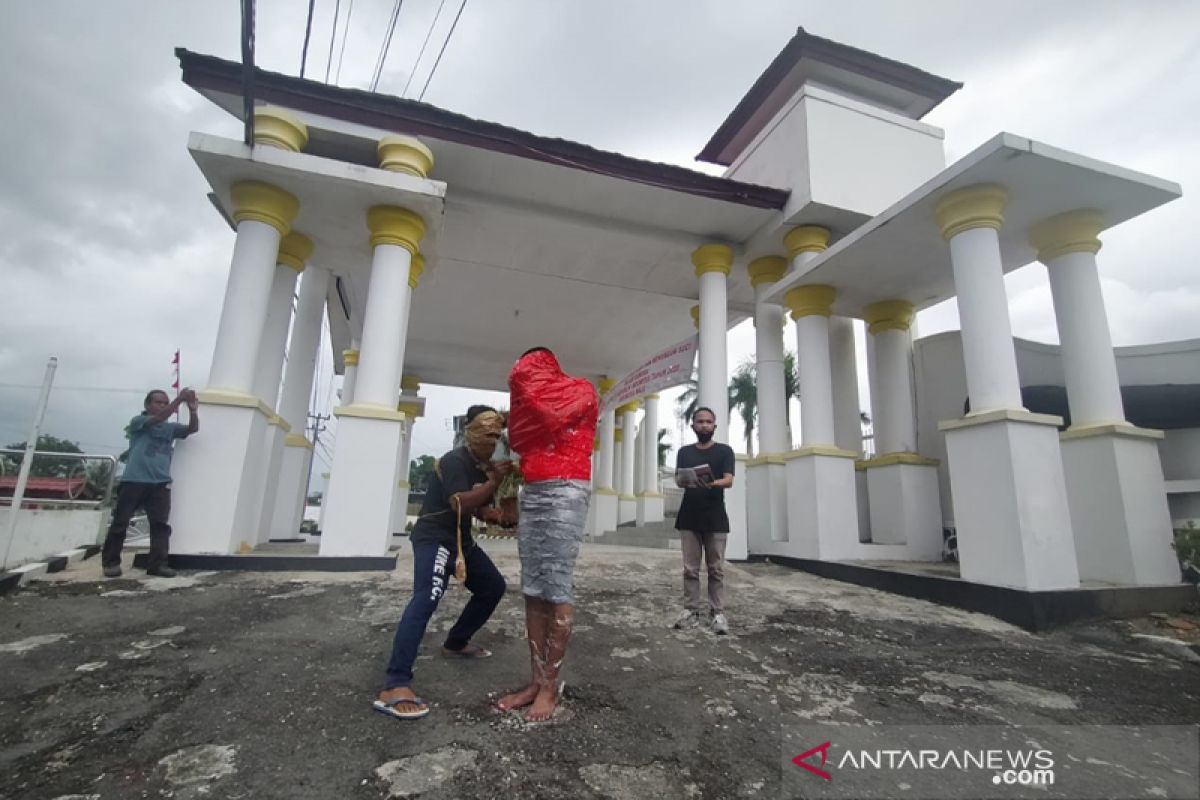 Seniman Bengkulu gelar teatrikal kritik kinerja pemerintah