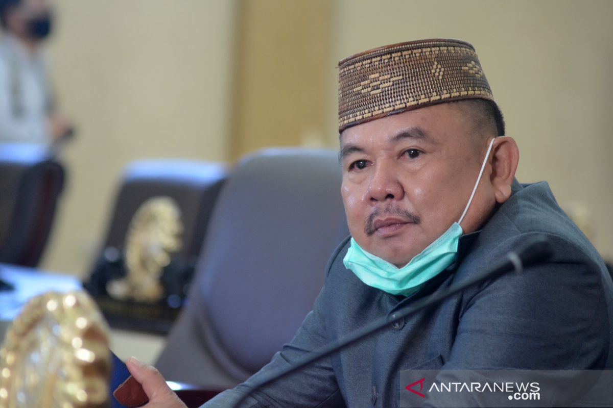 DPRD Gorut harapkan warga tidak resah jalani adaptasi kebiasaan baru