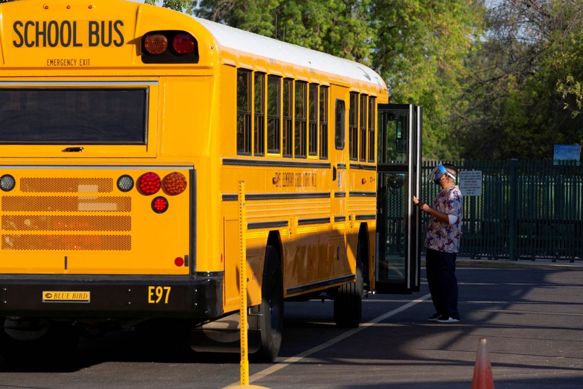 New York City tutup sekolah karena COVID-19 memburuk