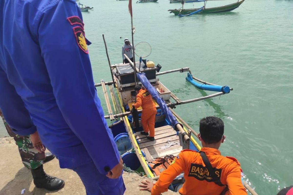 Basarnas Banten evakuasi jenazah tanpa identitas di Pulau Tunda