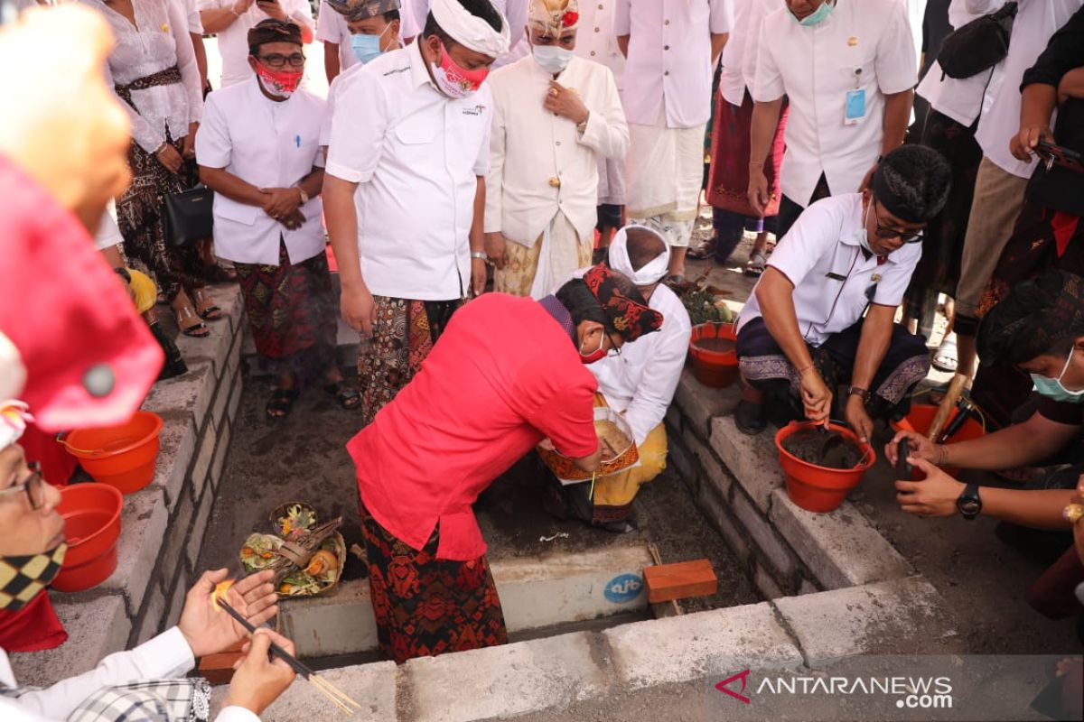 Gubernur Bali letakan batu pertama pasar modern Gianyar