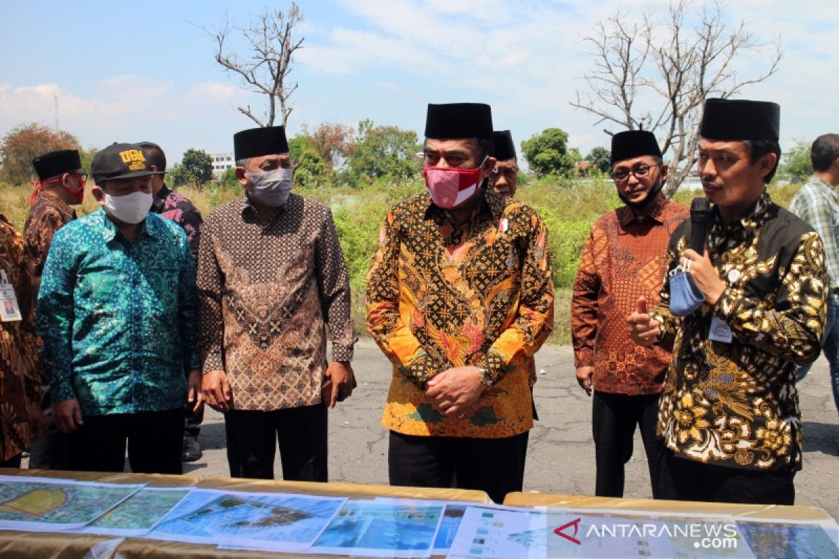 Lokasi masjid bantuan Uni Emirat Arab di Solo ditinjau Menag