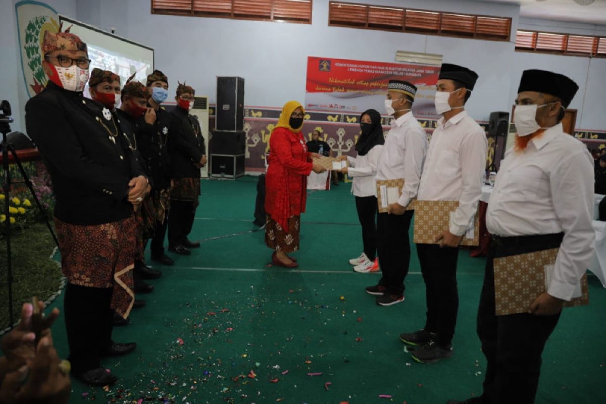 Dua warga binaan Lapas Kelas I Surabaya positif COVID-19