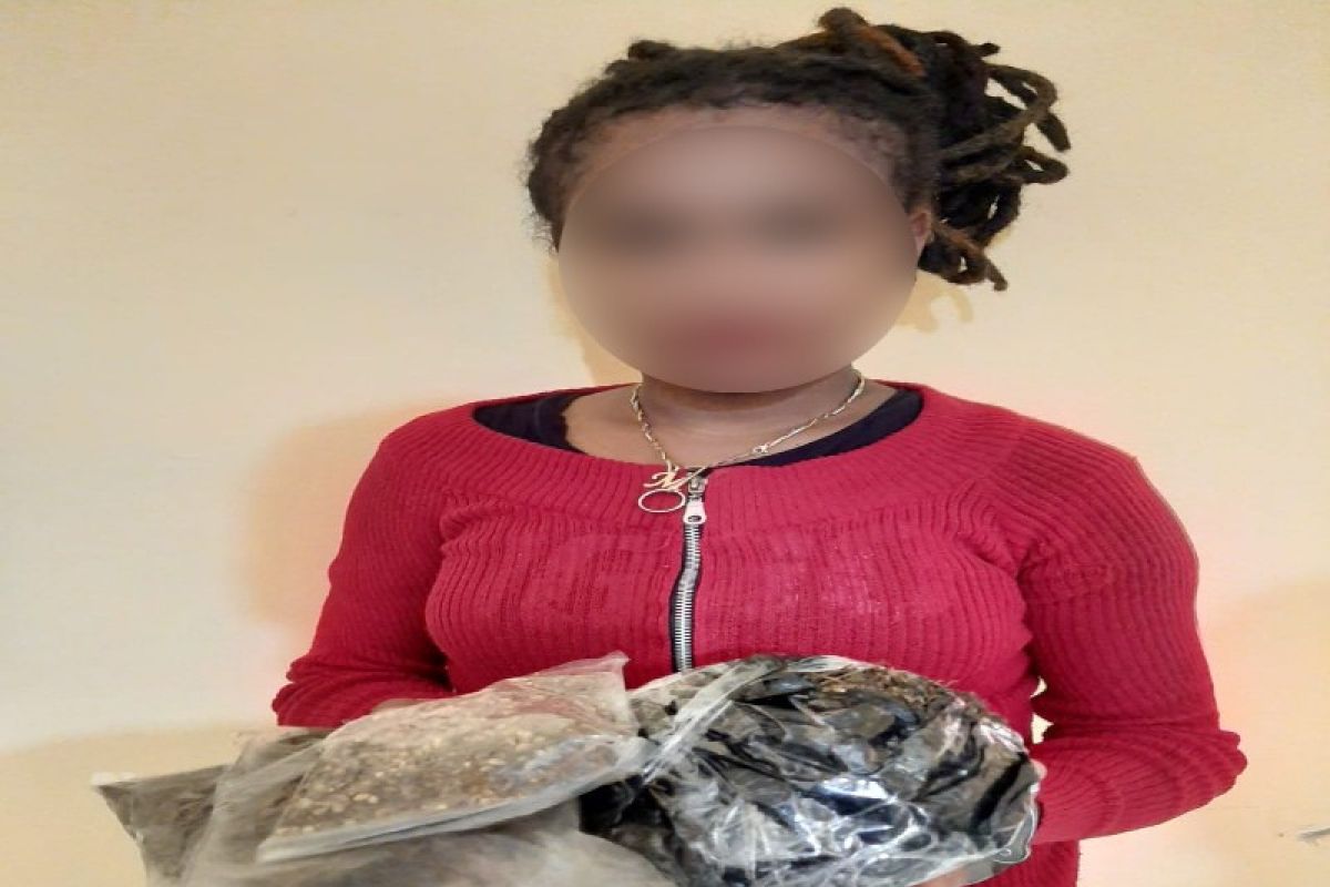 Diduga pasok ganja ke LP Narkotika Doyo, kurir wanita NMB ditangkap