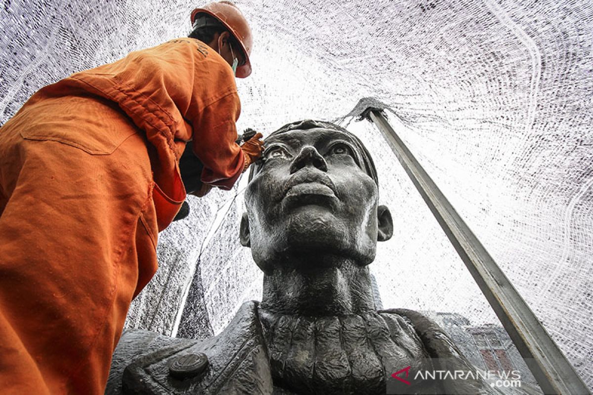 DKI tegaskan pasang masker patung Jenderal Sudirman baru wacana