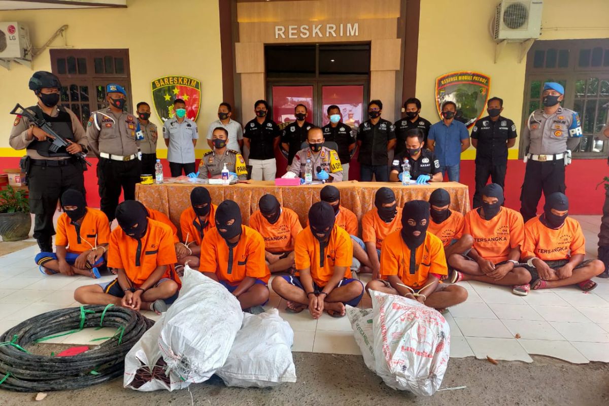 Tipu kenalan di medsos Rp1,3 Miliar, polisi gadungan diciduk polisi