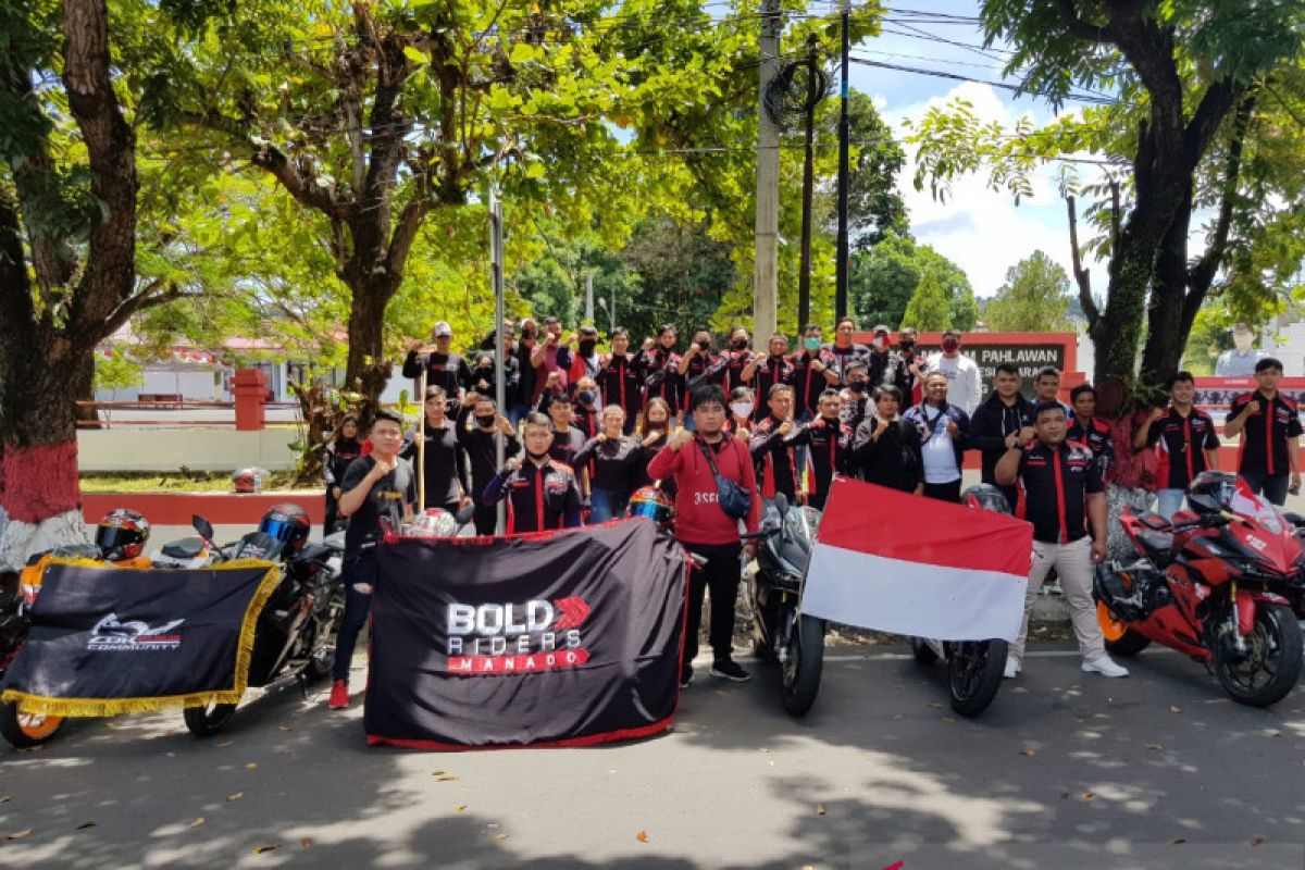 Gelar Rolling City Kemerdekaan, CMC Kunjungi TMP Kairagi dan Bersihkan Pantai Malalayang