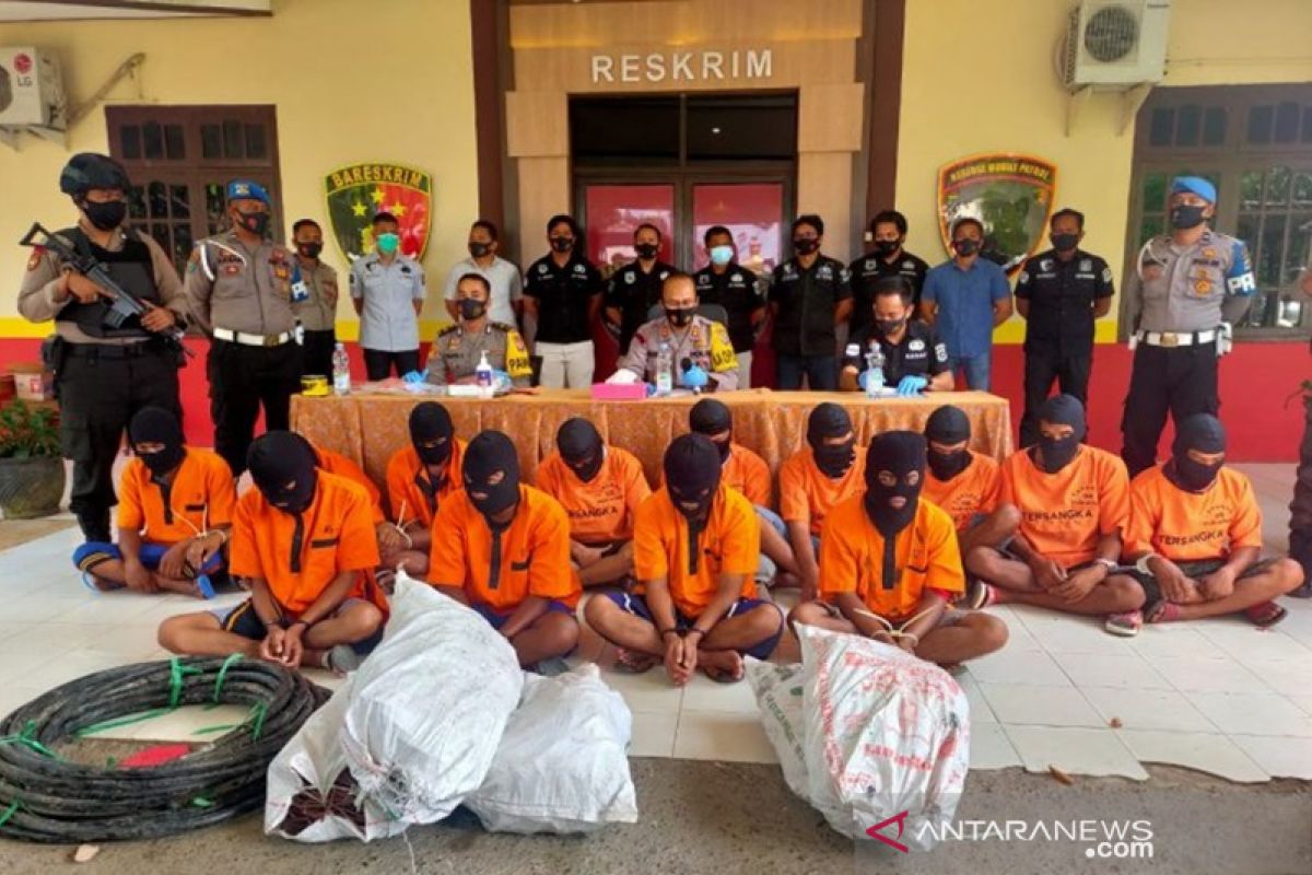 Polisi tangkap polisi gadungan menipu korban Rp1,3 miliar